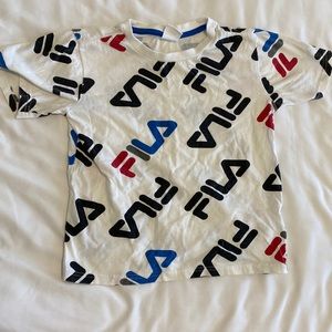 Fila boys tshirt size small 7/8